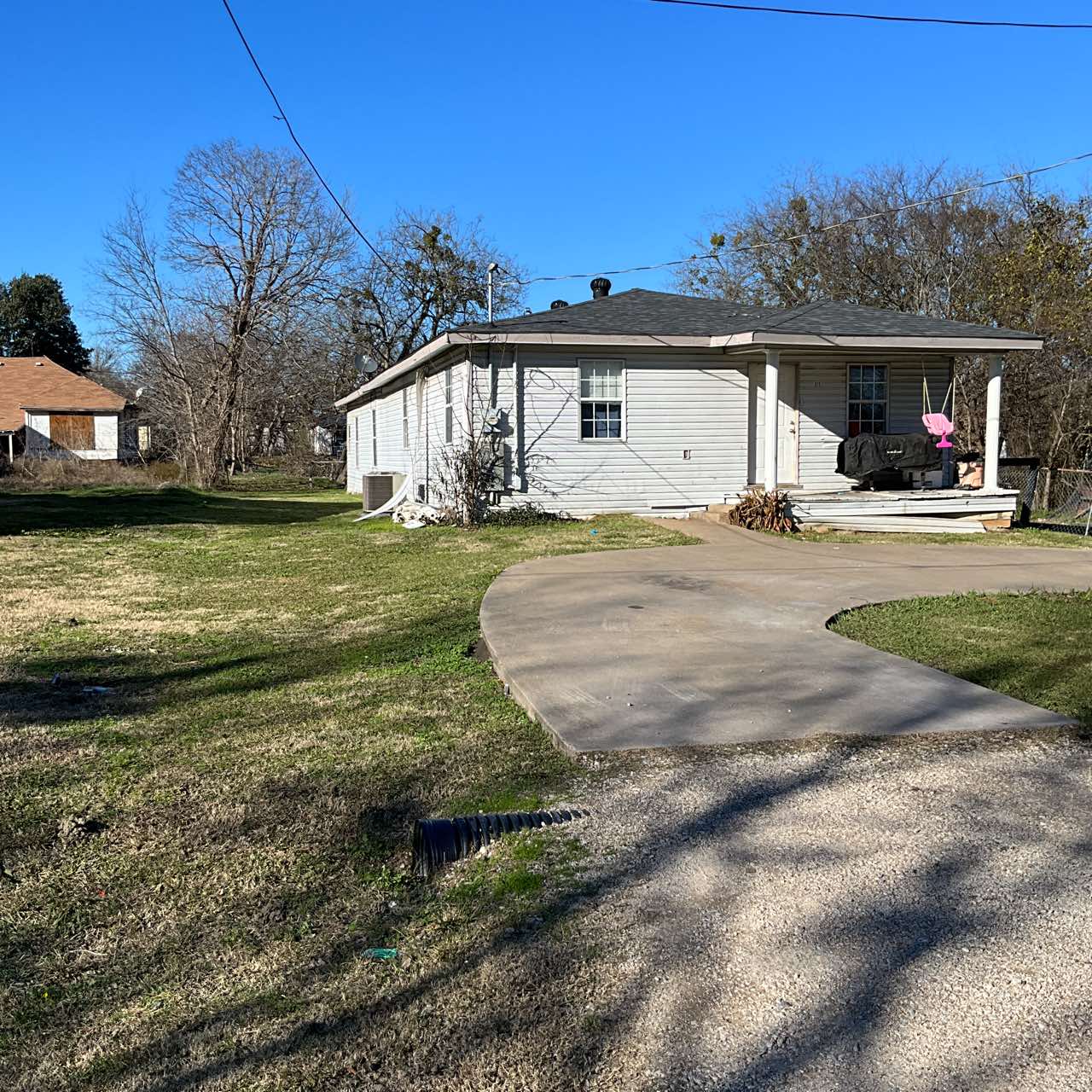 811 East 10th Street