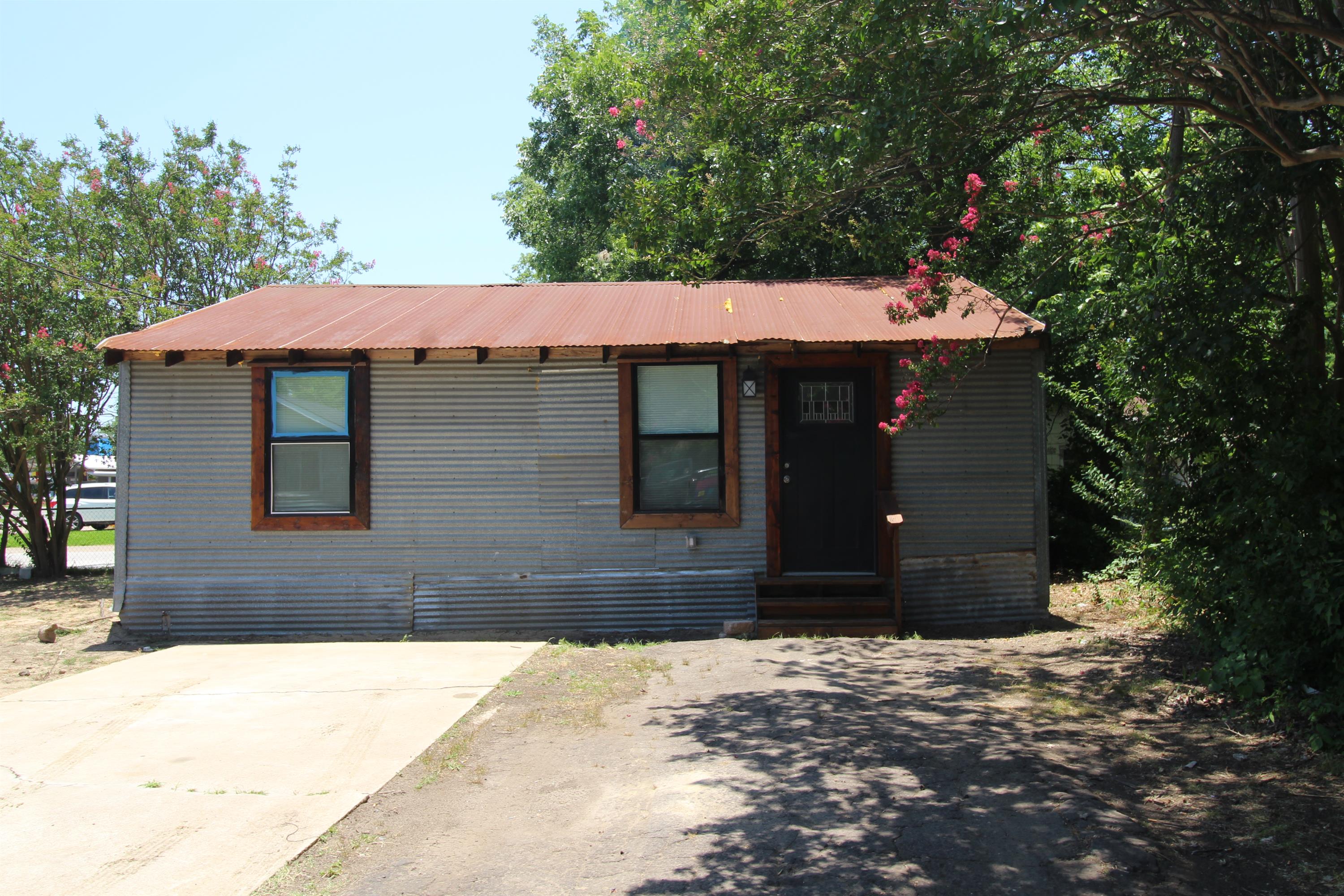 213 North Waldrip Street