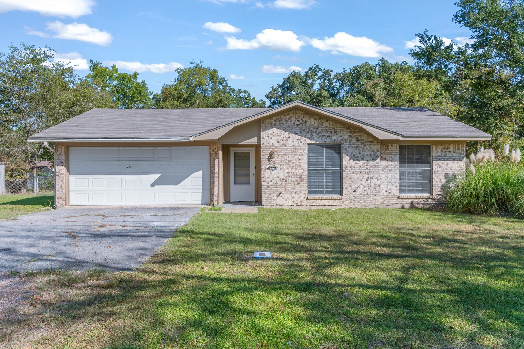 908 West Highway 243