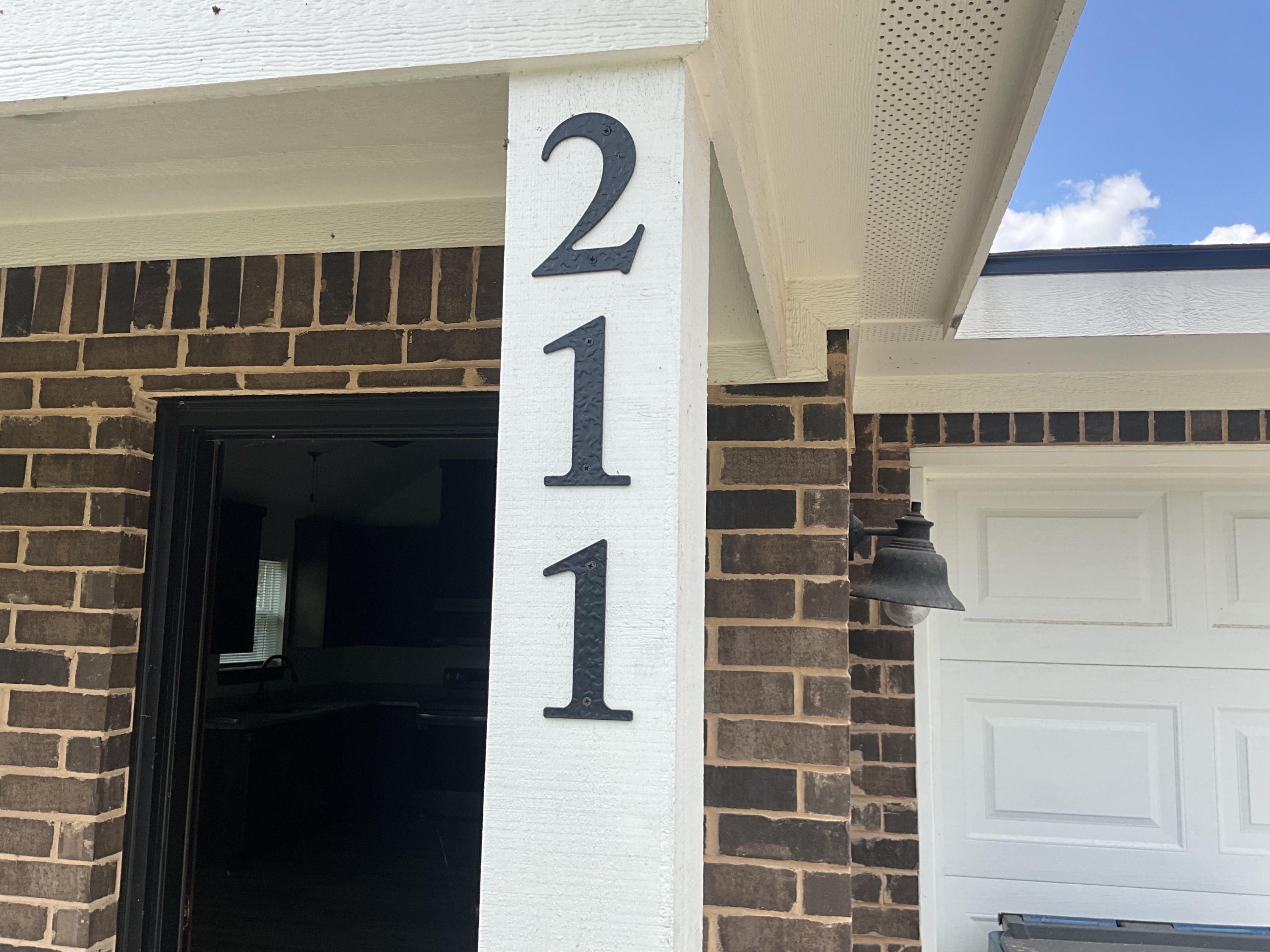 211 Isabella Street