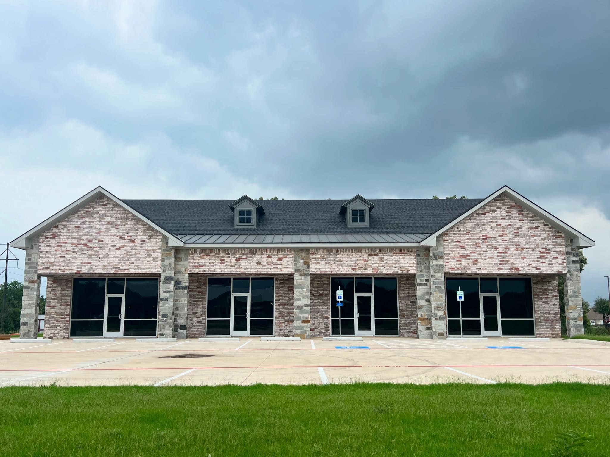 233 Burnett Trail - 2