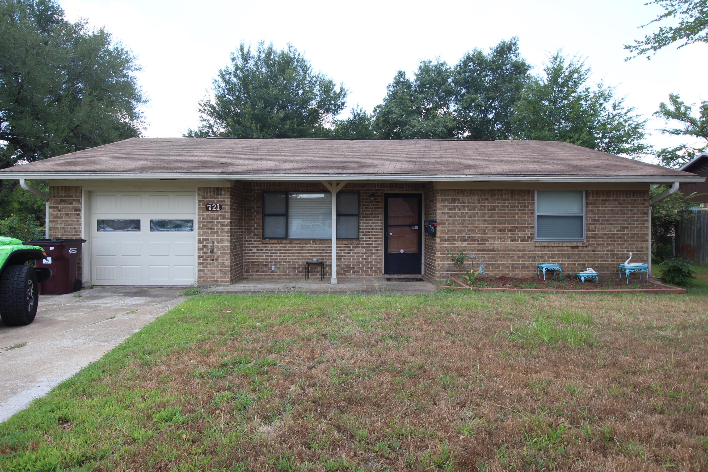 721 Water Crest Circle