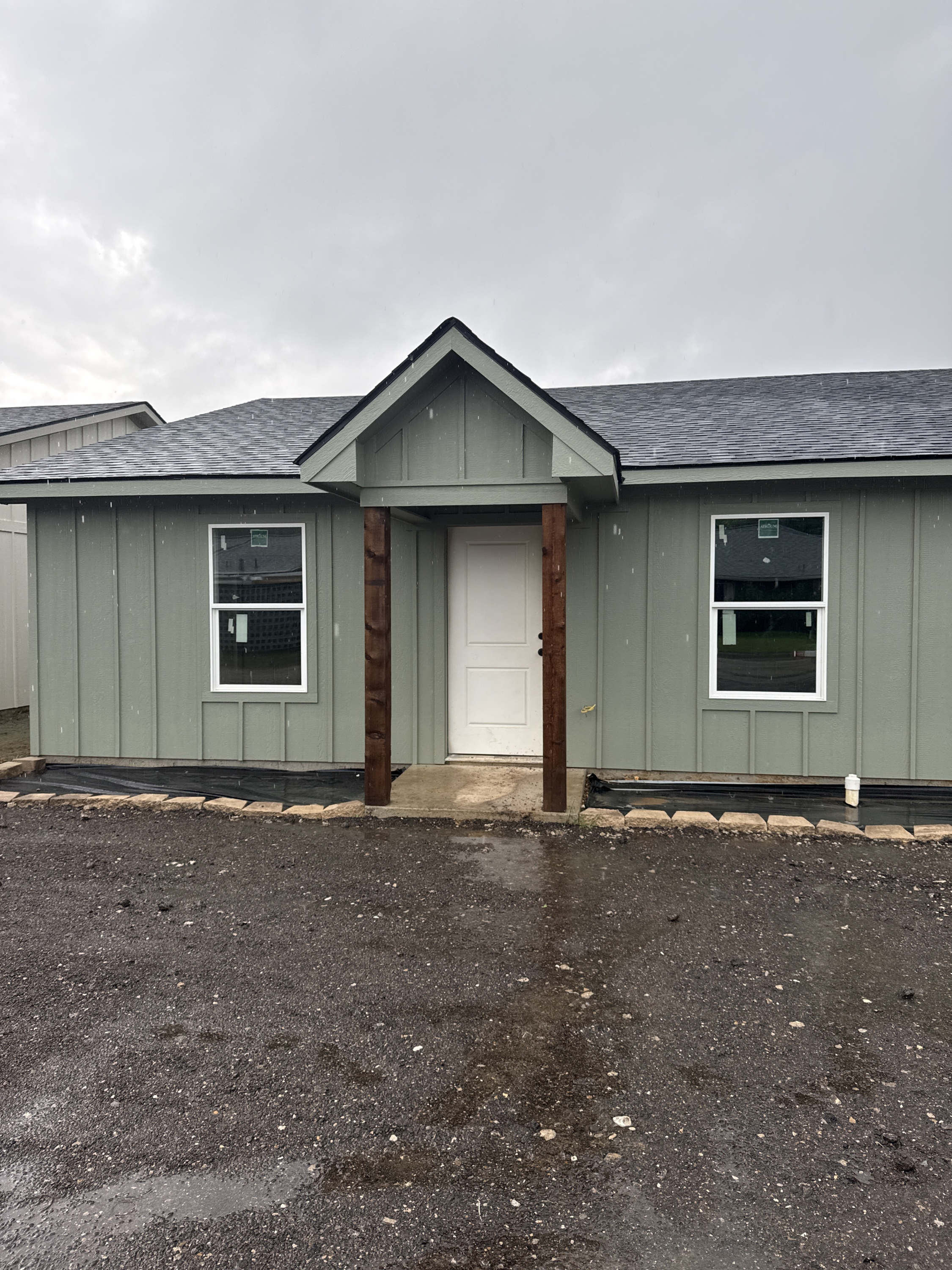 543 Bradburn Road - 100